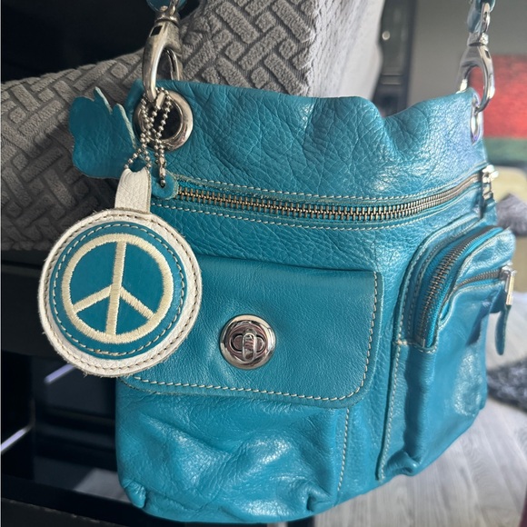 Roots flat Venetian - Picture 3 of 3